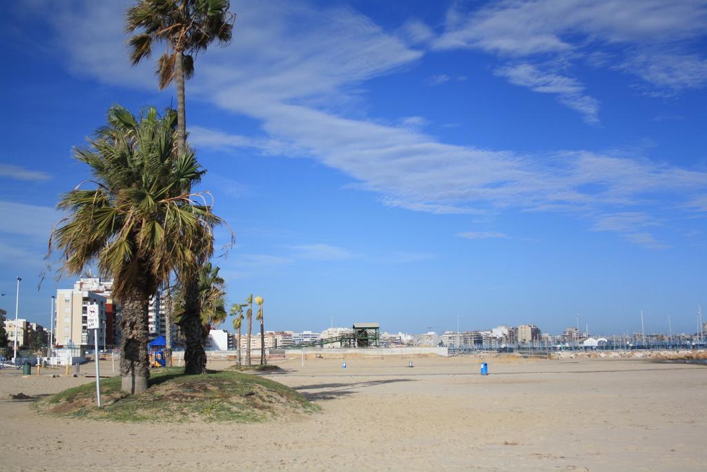 Apartamento Berry Playa Naufragos Torrevieja Exterior photo
